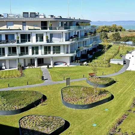 Szemesbay *